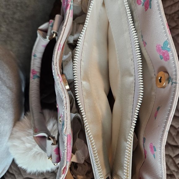 Under One Sky Pink Floral Quilted Satchel - Picture 5 of 7